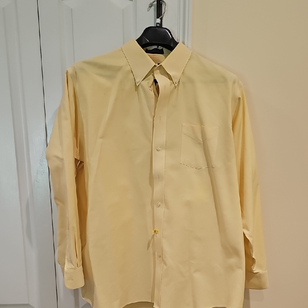 Stafford Oxford 18 X 36/37 Men's Yellow Button-Down Shirt, Hardly Worn